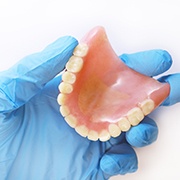 3D graphic of implant dentures